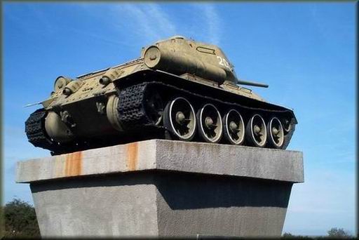 tank-hustopece05.JPG (58049 bytes)