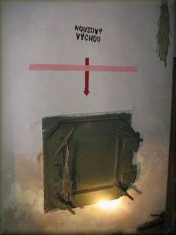 kur-tos_13.jpg (15484 bytes)