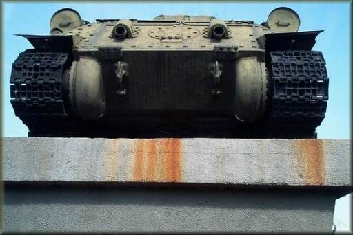 tank-hustopece03.JPG (73982 bytes)