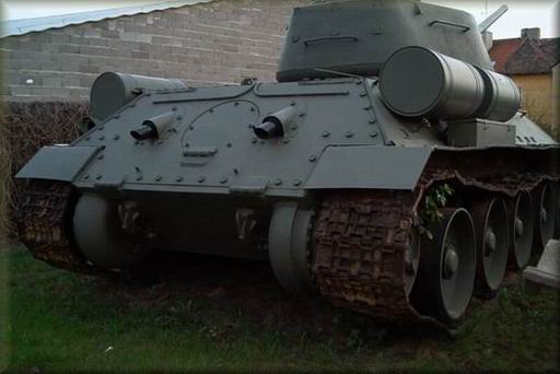 tank-znojmo3.JPG (30305 bytes)